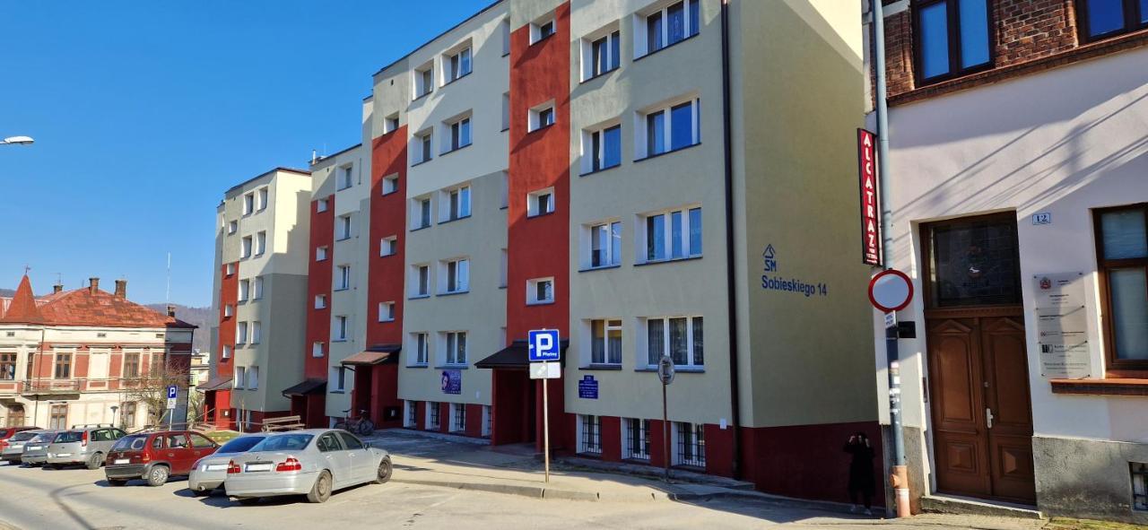 Апартаменты Apartament W Srodmiesciu Санок Экстерьер фото