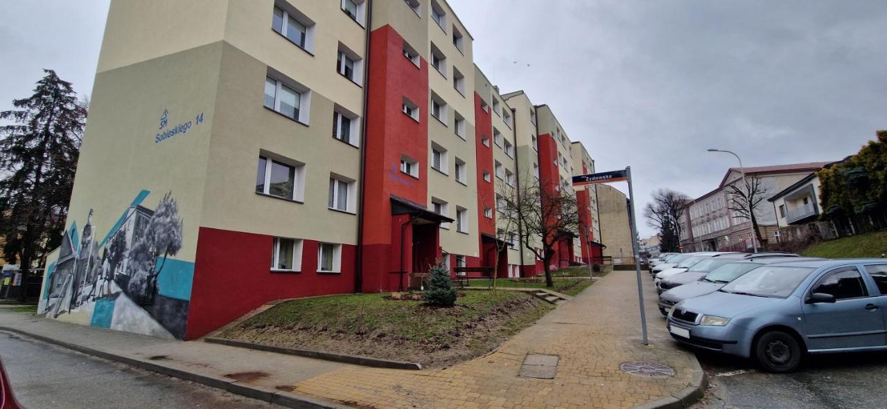 Apartament W Srodmiesciu Санок Экстерьер фото